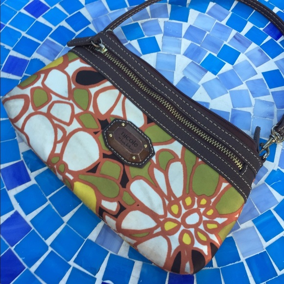 Nicole by Nicole Miller mini baguette - Picture 5 of 7